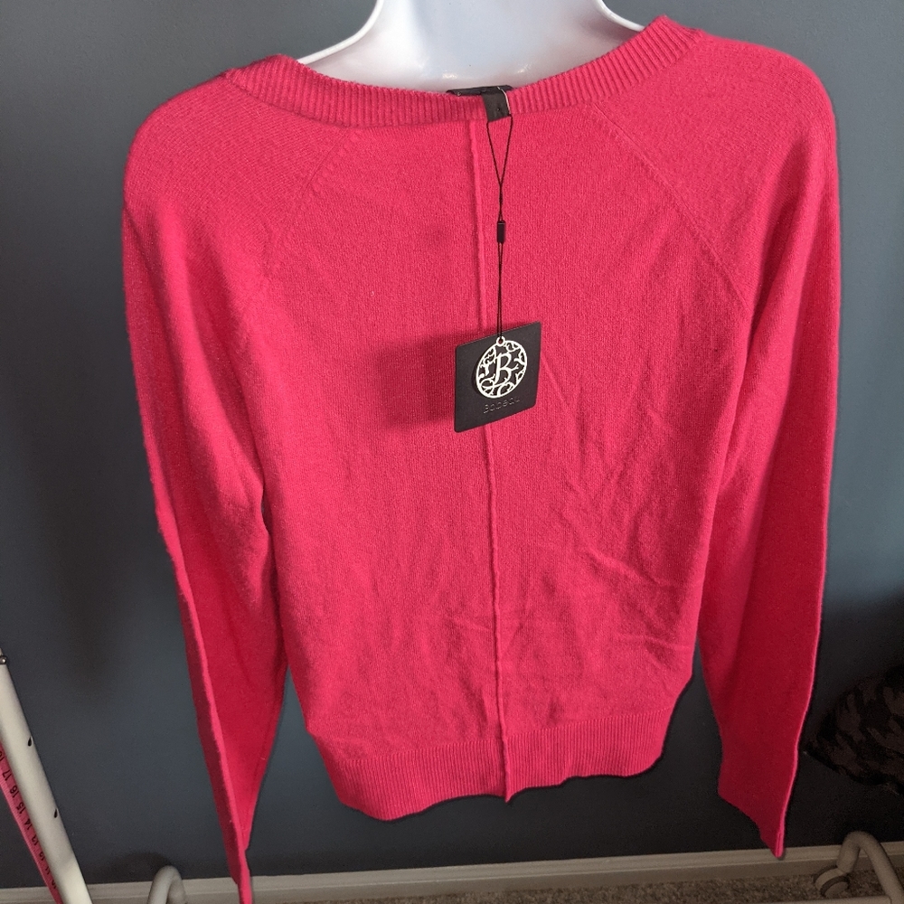 NWT Bobeau (Nordstrom) Light Weight V Neck Sweater - Picture 2 of 3